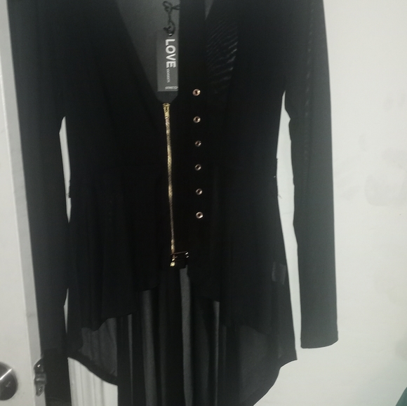 Blouse - Picture 3 of 3